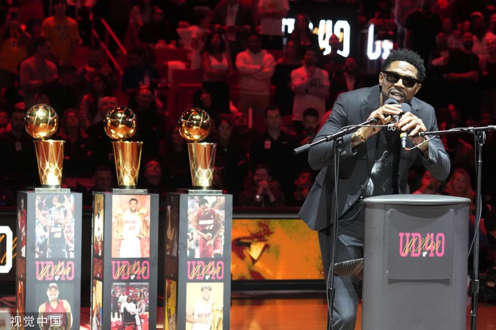 他制造了一 他制造了一